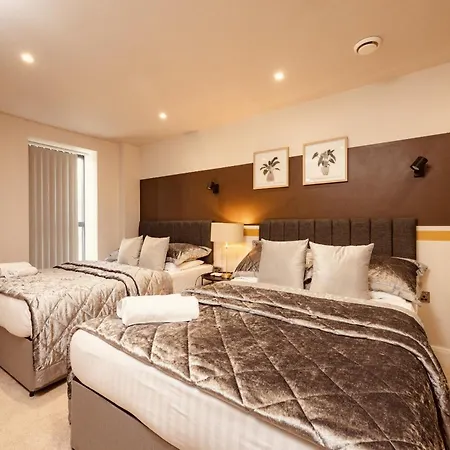 Penthouse 2br Duplex&free Parking * Λιντς