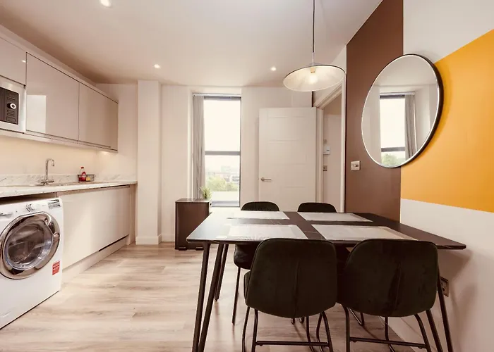 Penthouse 2br Duplex&free Parking * לידס