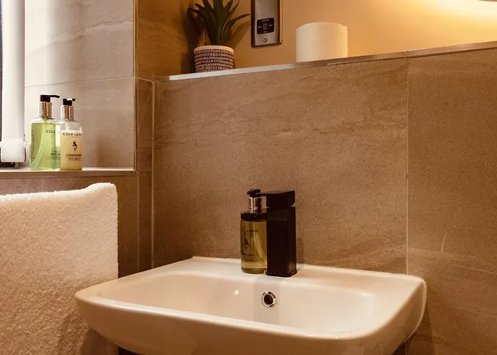 Апартаменти Penthouse 2br Duplex&free Parking