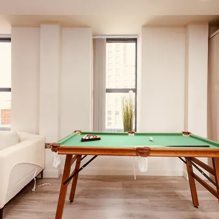 Penthouse 2br Duplex&free Parking Apartment *