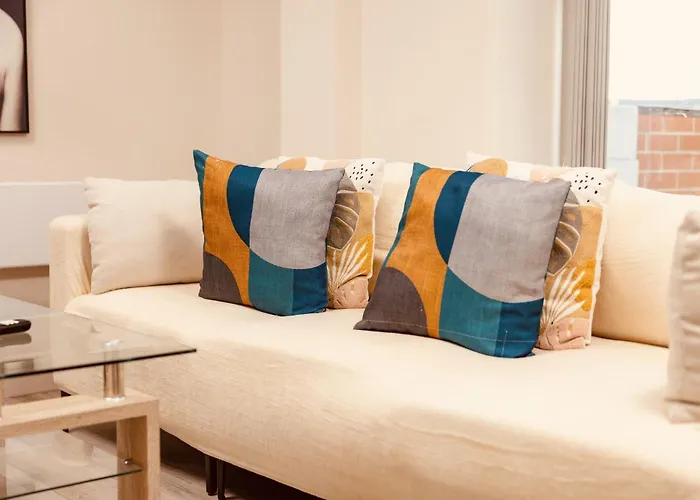 Penthouse 2br Duplex&free Parking Apartment *