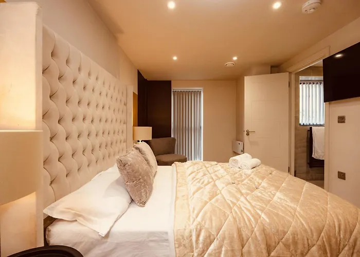 Penthouse 2br Duplex&free Parking Leeds (West Yorkshire)